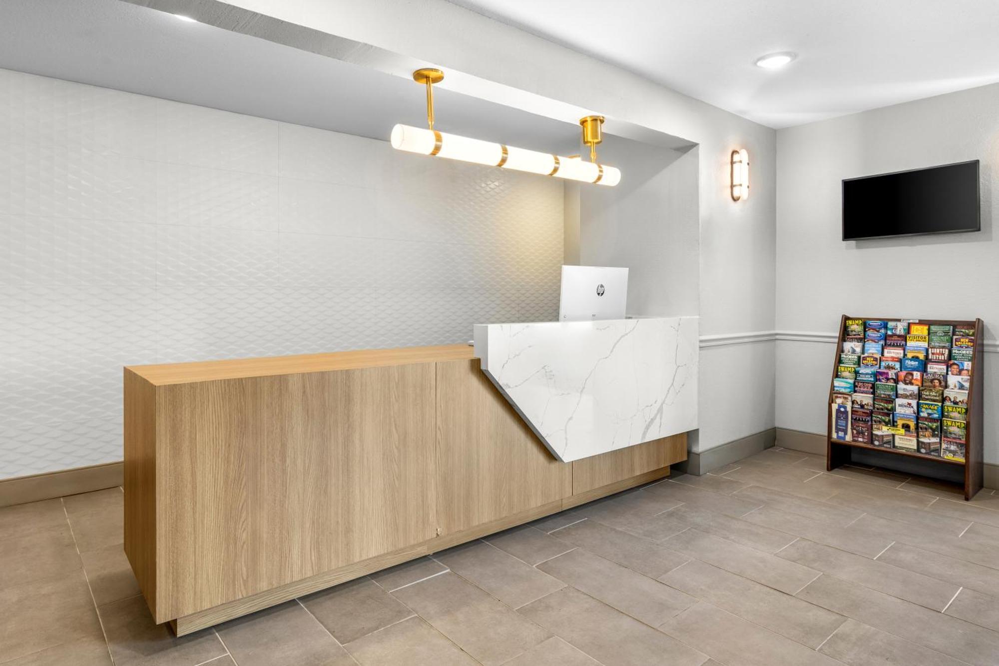 Best Western Acadia Hotel Crowley Bagian luar foto